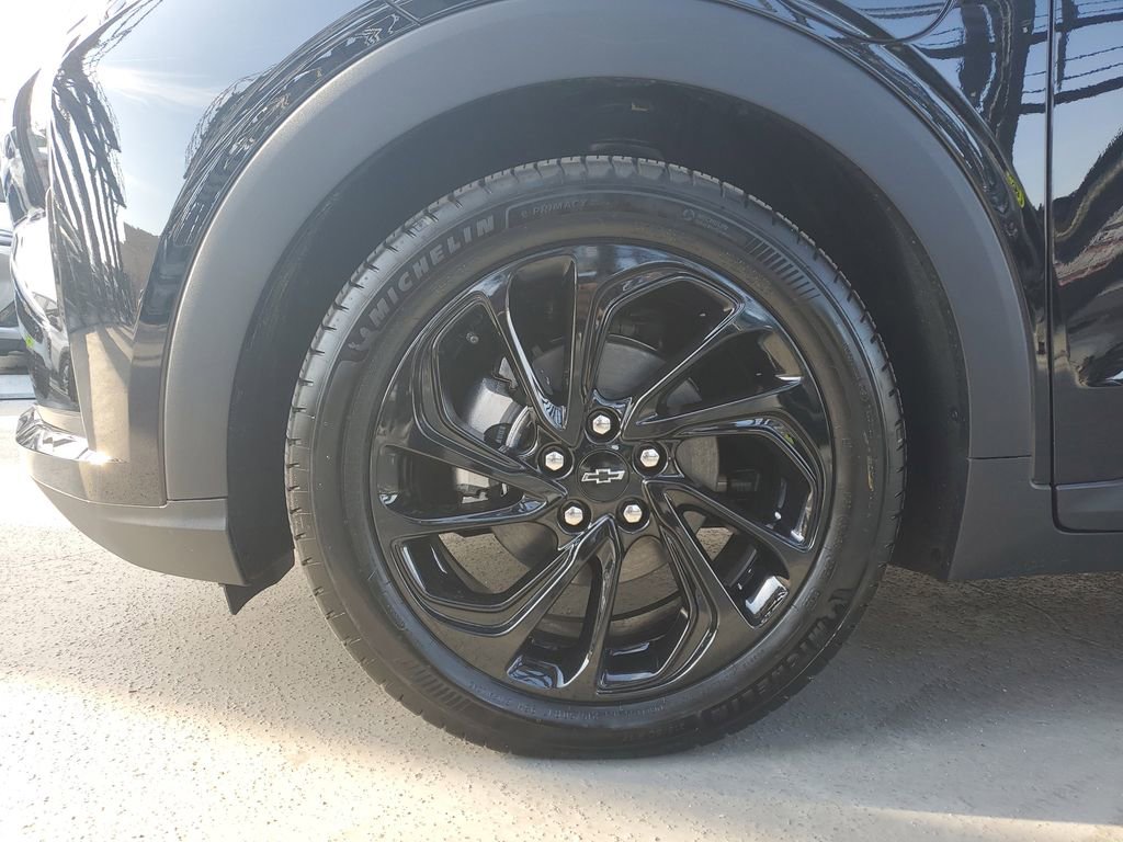 New 2027 Chevrolet Bolt RS w/ Technology Package image 6