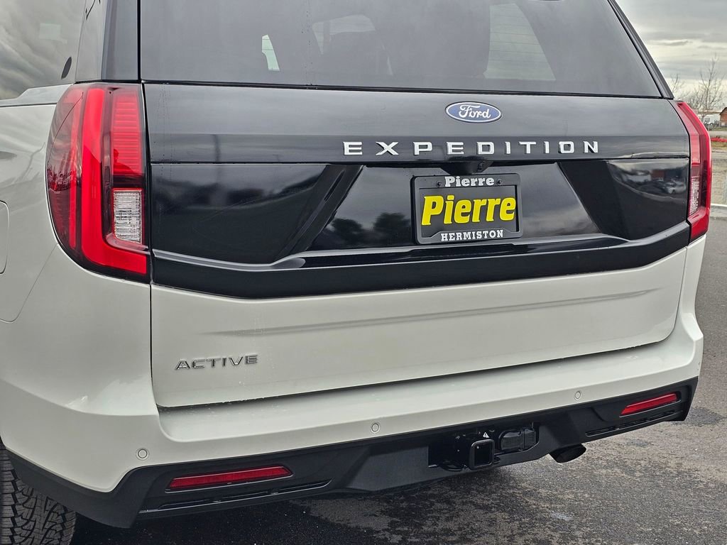 New 2026 Ford Expedition Active image 7