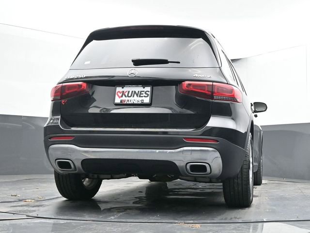Used 2023 Mercedes-Benz GLB 250 4MATIC image 48