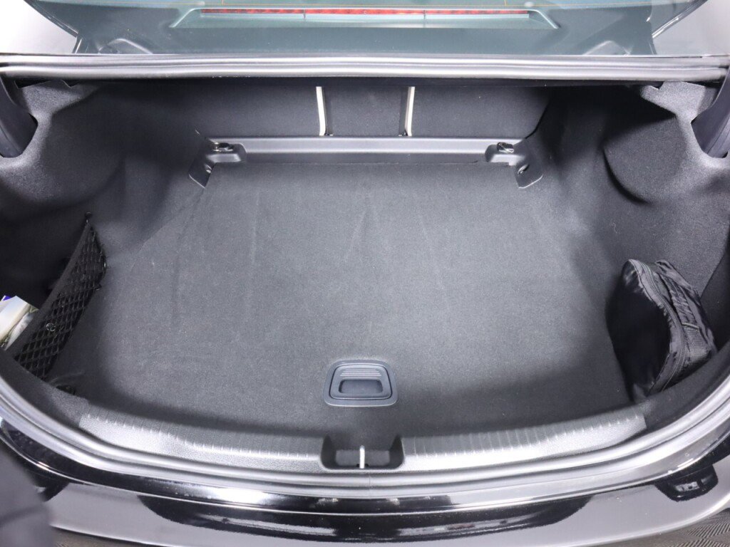 Used 2022 Mercedes-Benz C 300 Sedan image 32