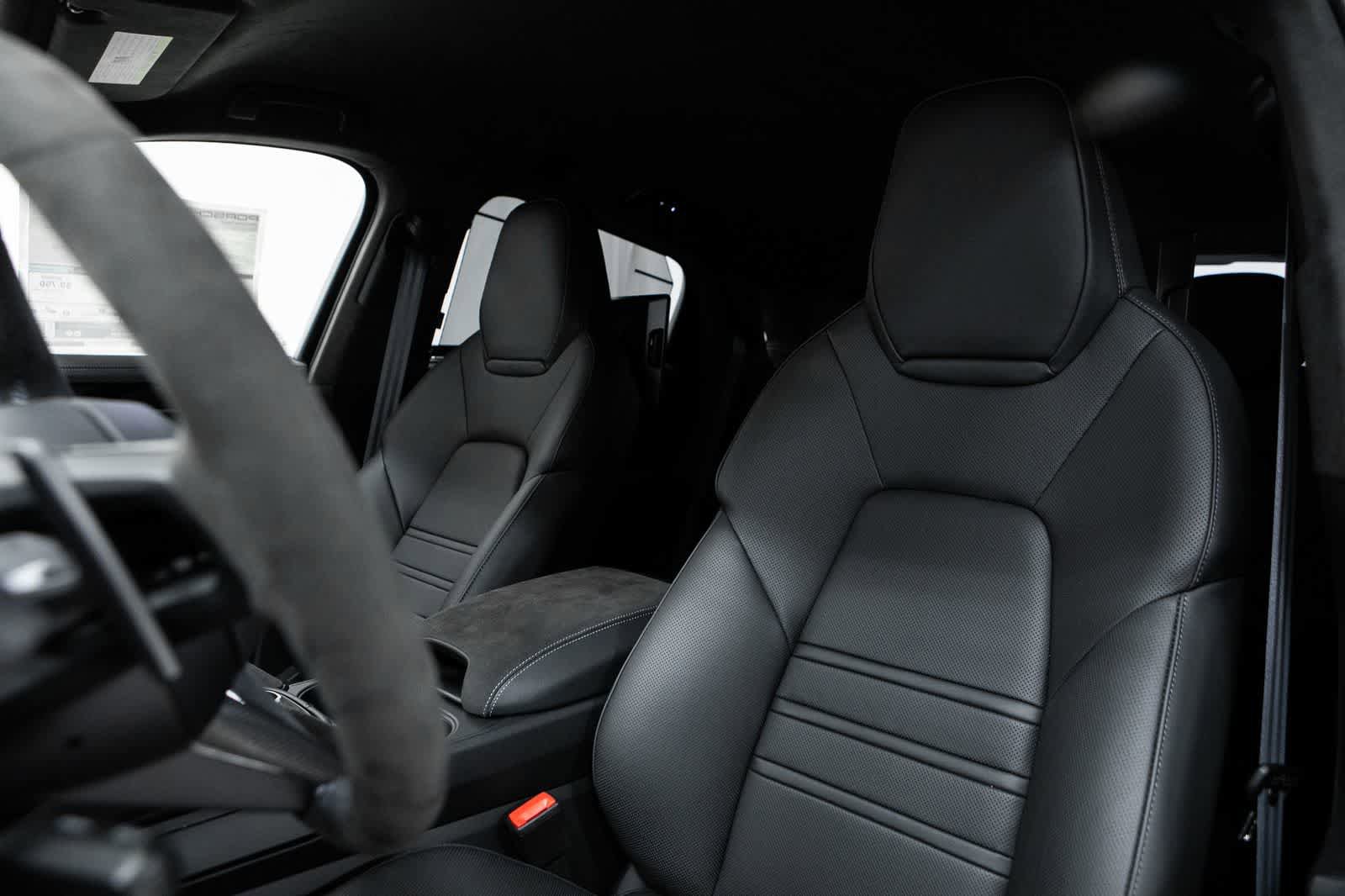 New 2026 Porsche Cayenne Turbo GT AWD/4WD image 5