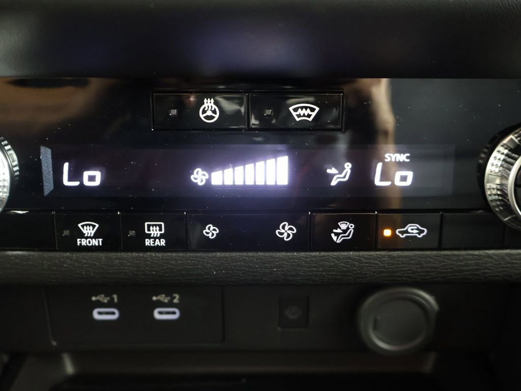 New 2026 Mitsubishi Outlander LE AWD/4WD image 50