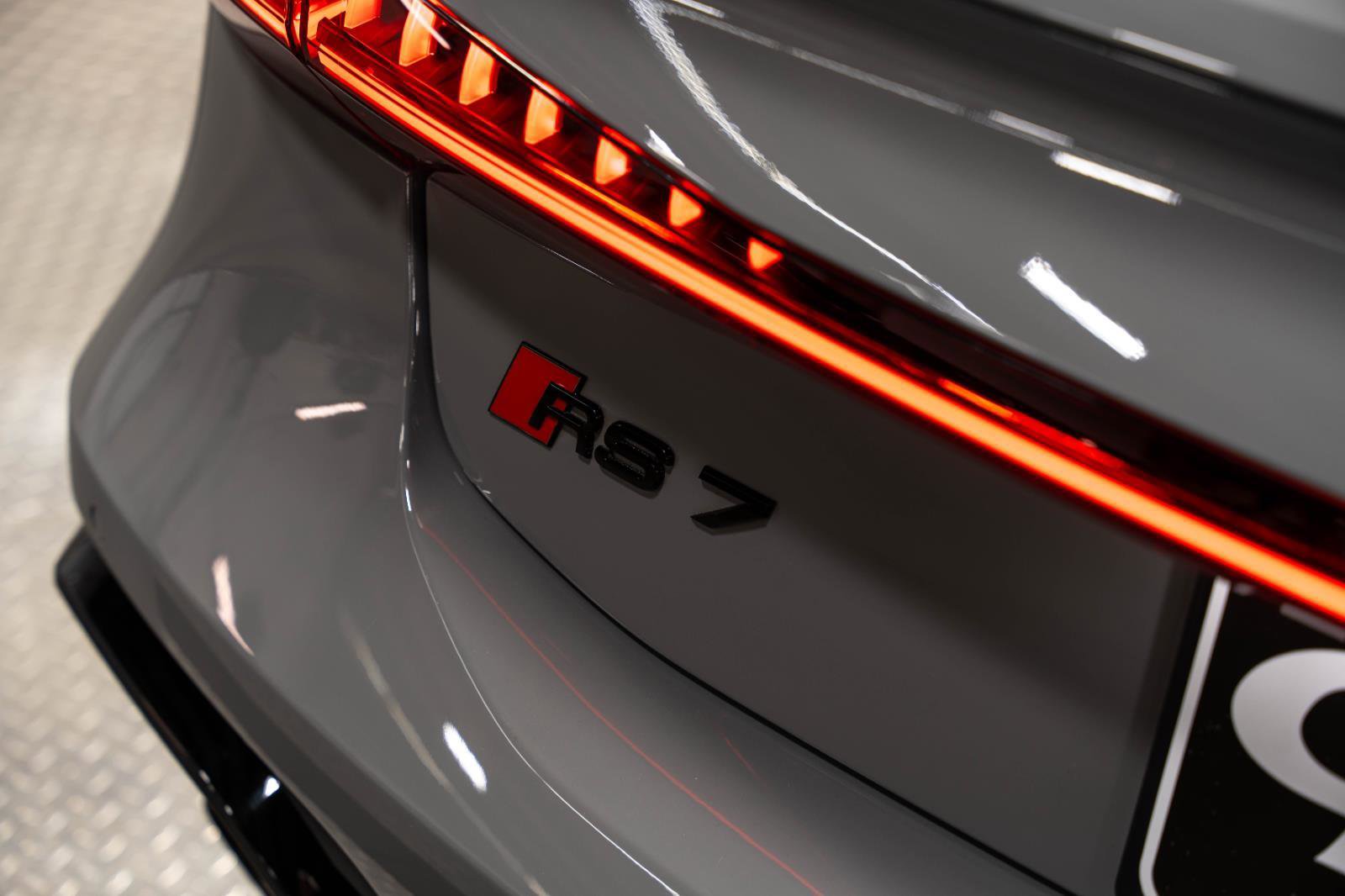 Used 2021 Audi RS 7 Sportback w/ Black Optic Package image 94