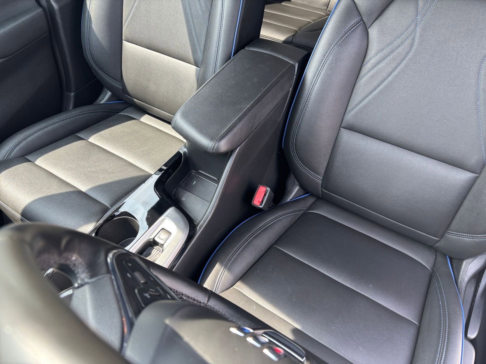 Used 2025 Buick Envista Sport Touring FWD image 31