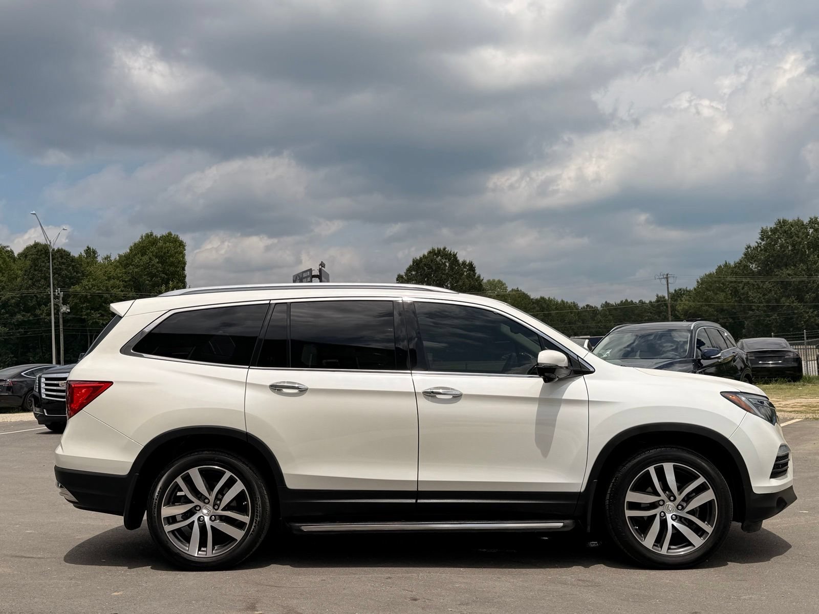 Used 2018 Honda Pilot Touring image 6