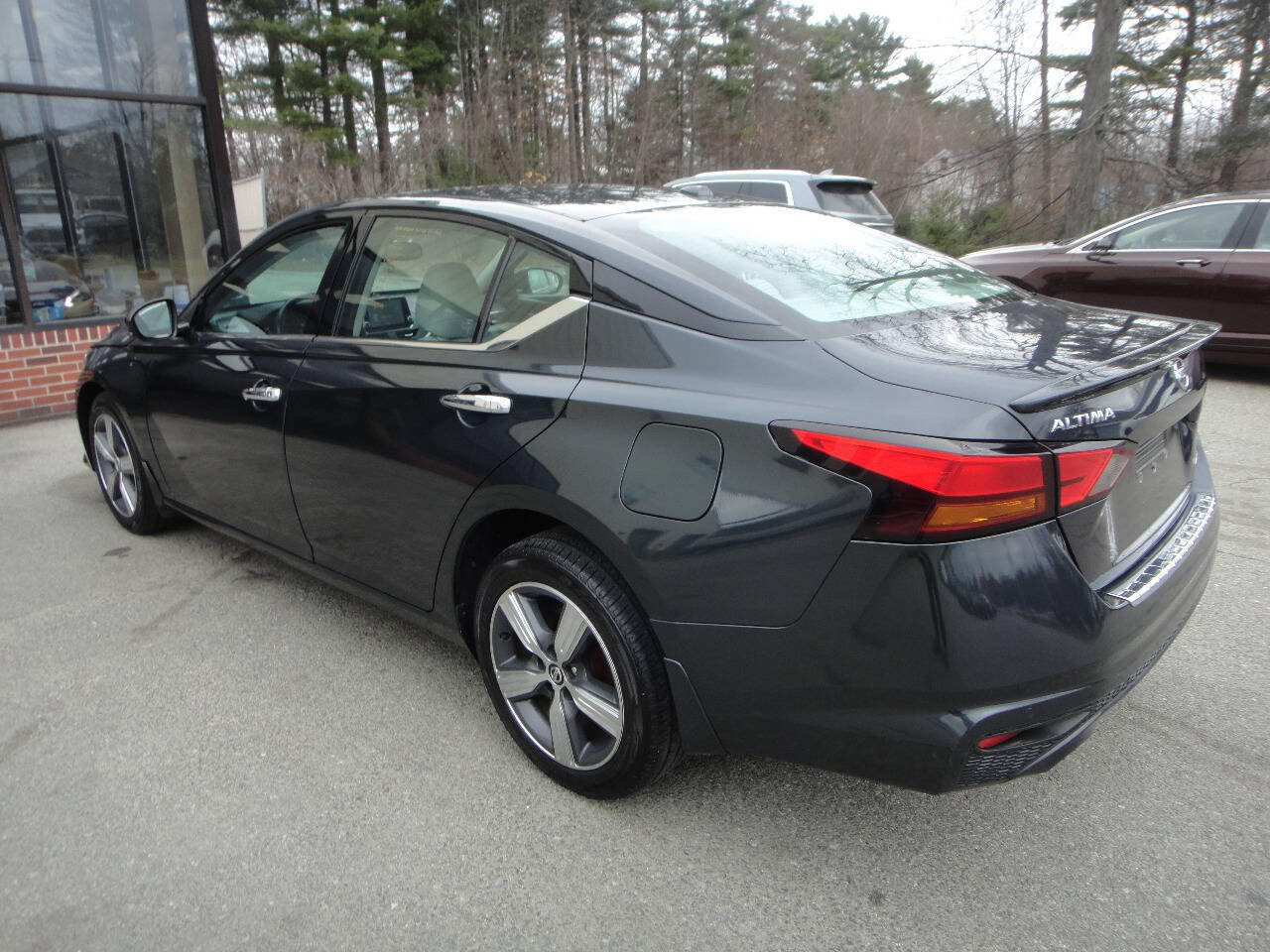 Used 2019 Nissan Altima 2.5 SV AWD/4WD image 4