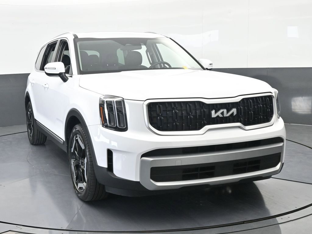 Used 2023 Kia Telluride EX image 9