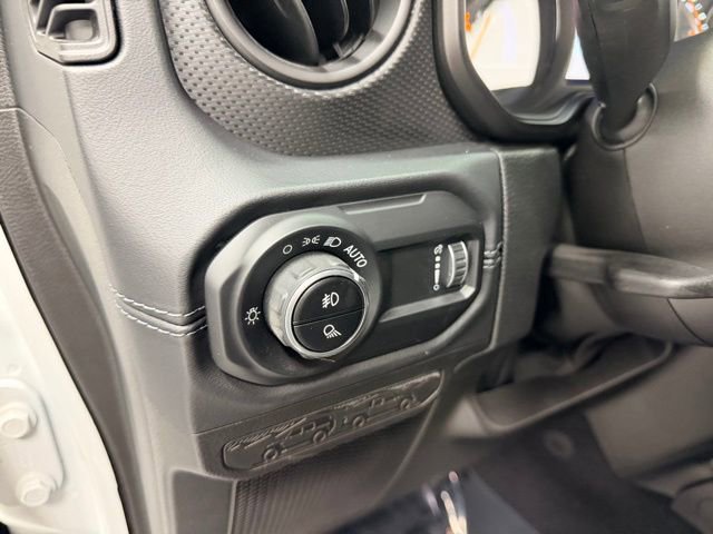 Used 2024 Jeep Gladiator Mojave image 23