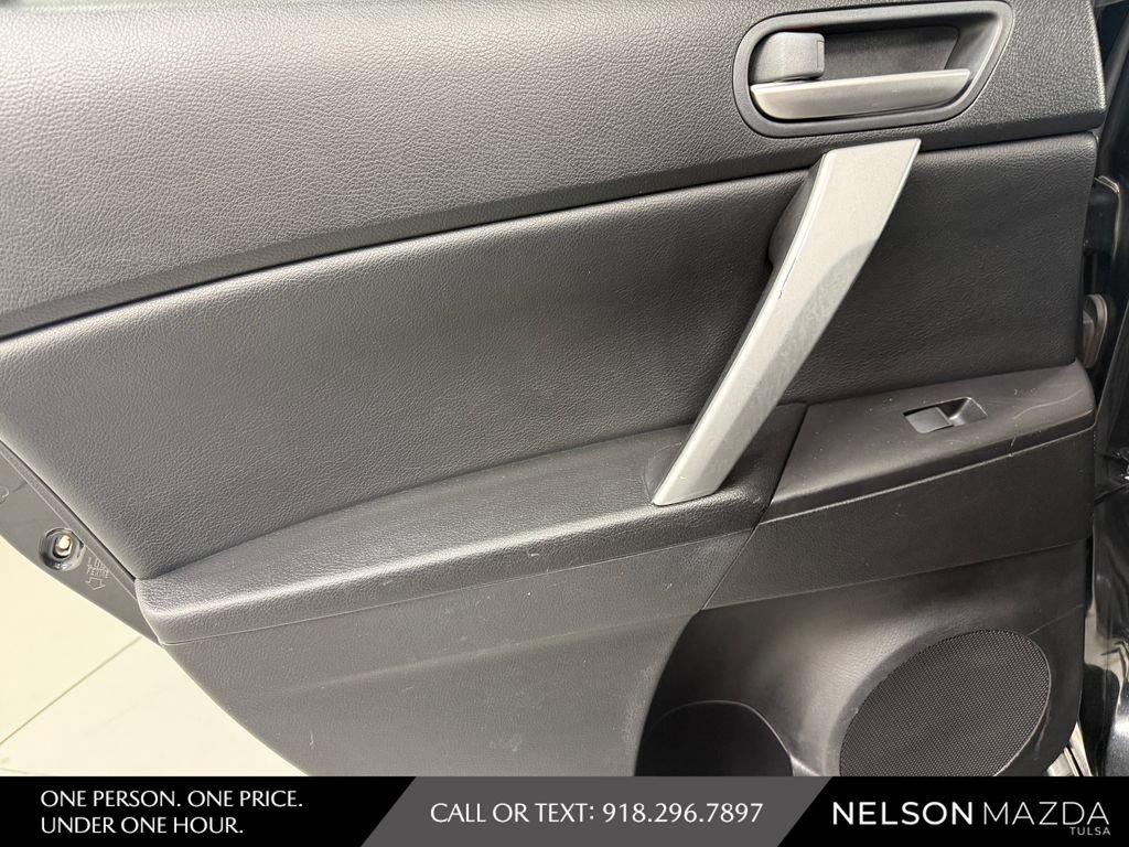 Used 2013 MAZDA MAZDA3 i Grand Touring w/ Tech Pkg FWD image 31