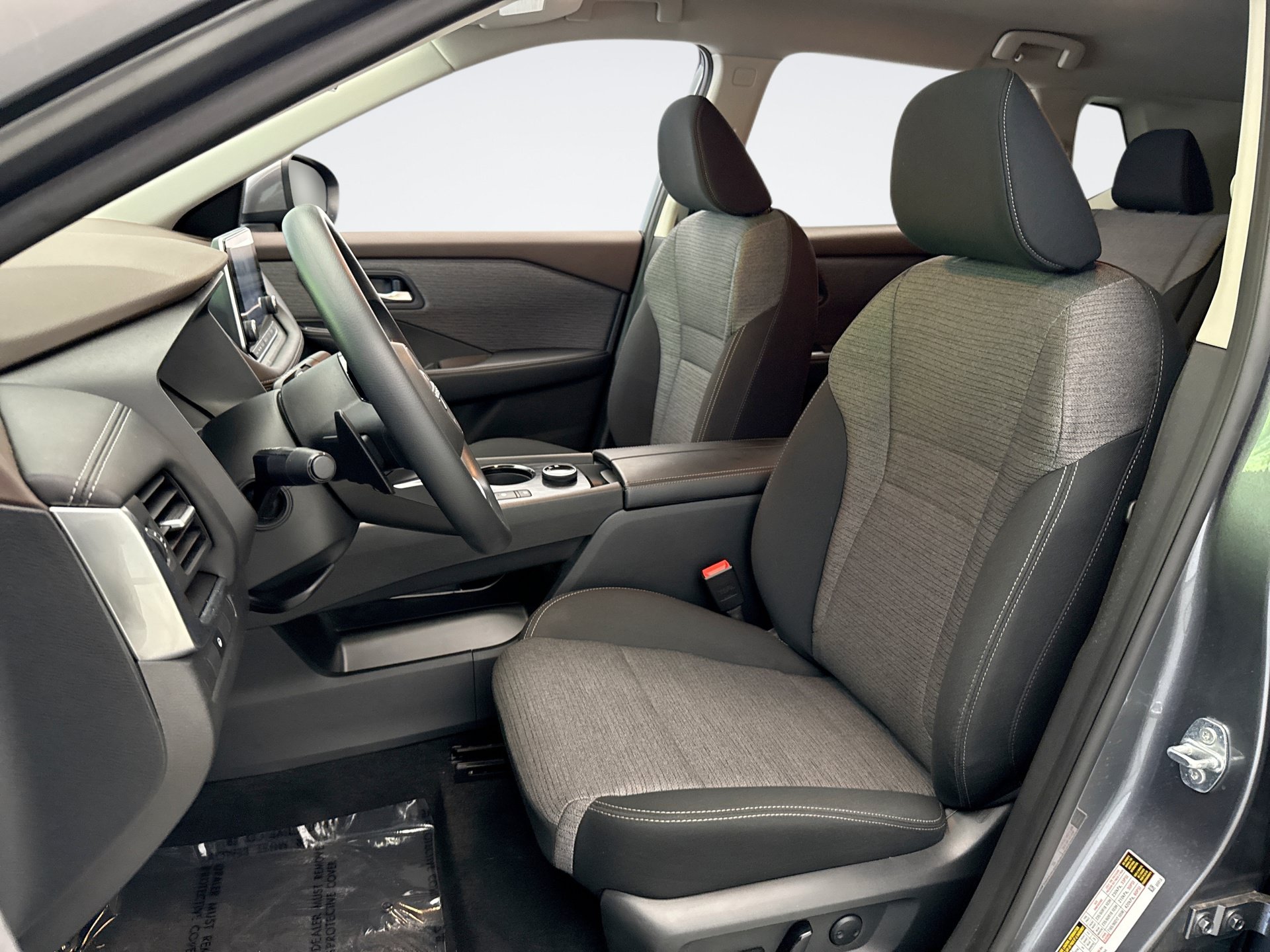 Used 2023 Nissan Rogue SV AWD/4WD image 11