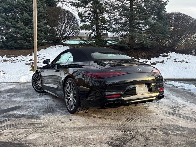 Used 2022 Mercedes-Benz SL 63 AMG 4MATIC image 3