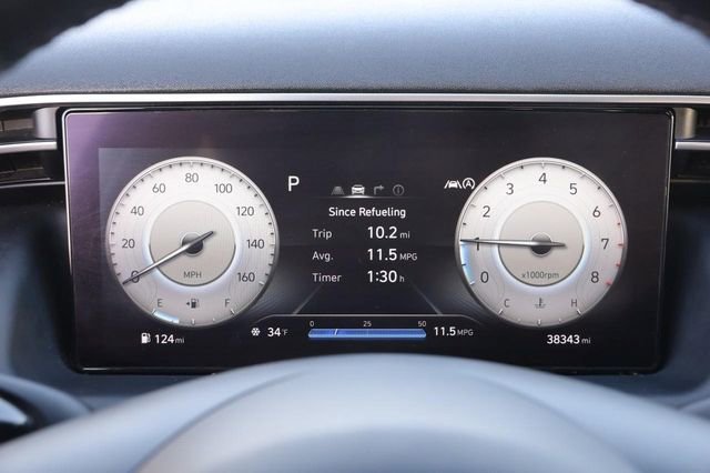 Used 2022 Hyundai Tucson Limited w/ Cargo Package image 16