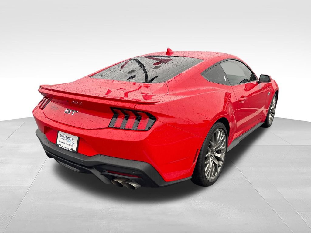 Used 2025 Ford Mustang GT Premium RWD image 5