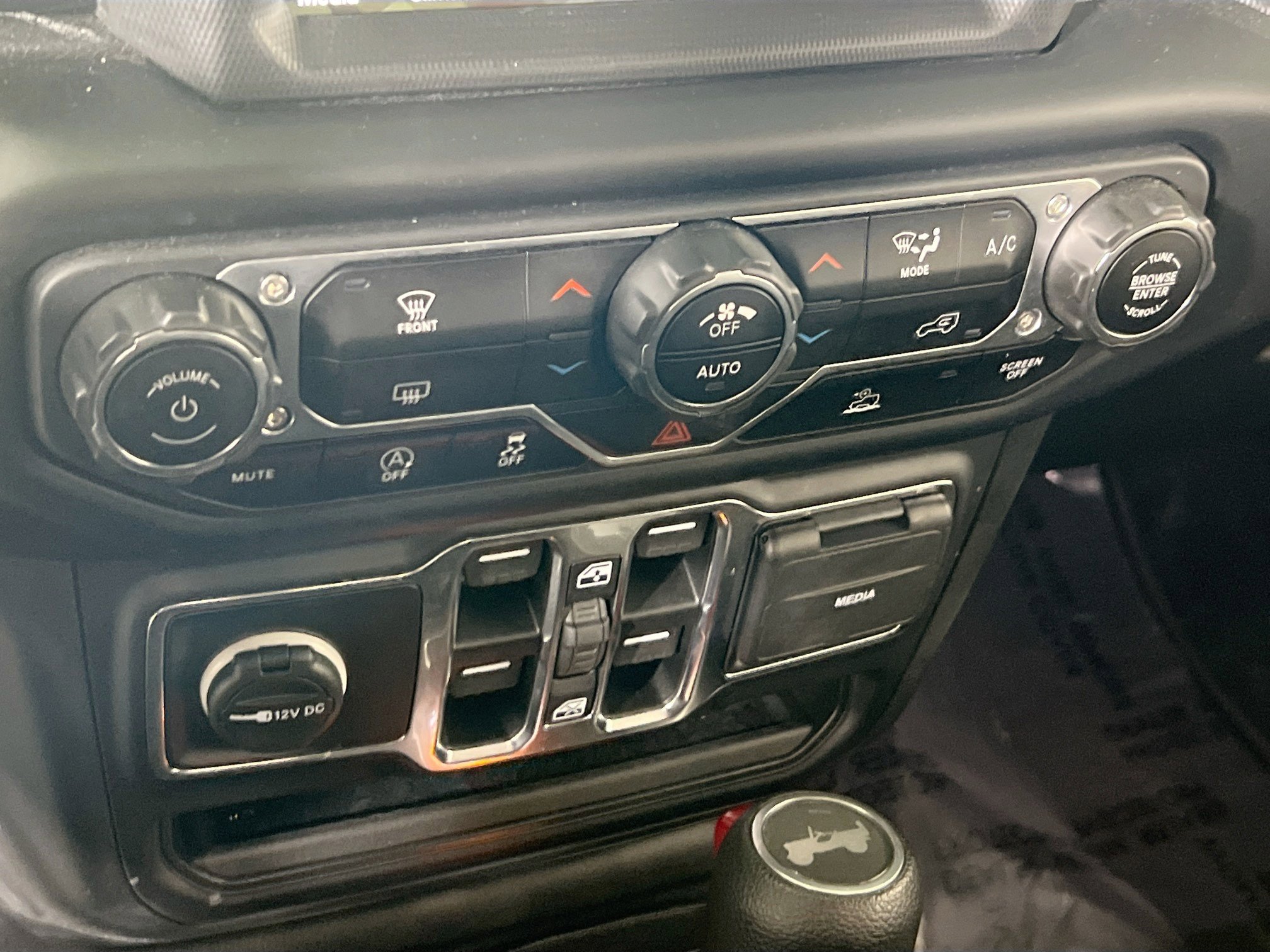 Used 2023 Jeep Wrangler Unlimited Sport image 16