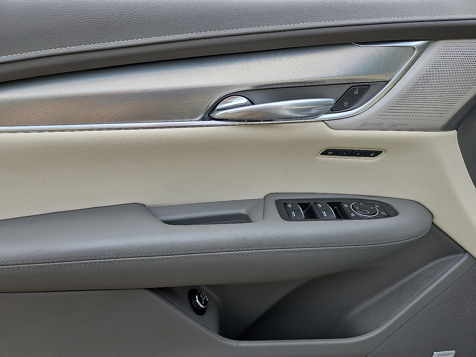 Used 2021 Cadillac XT5 Premium Luxury image 12