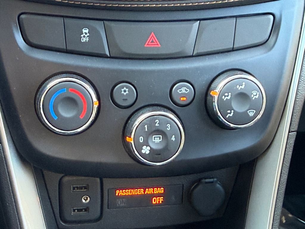 Used 2020 Chevrolet Trax LS FWD image 16