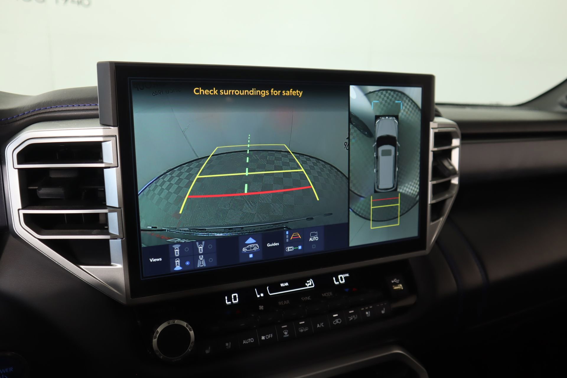 Used 2024 Toyota Sequoia Platinum image 6