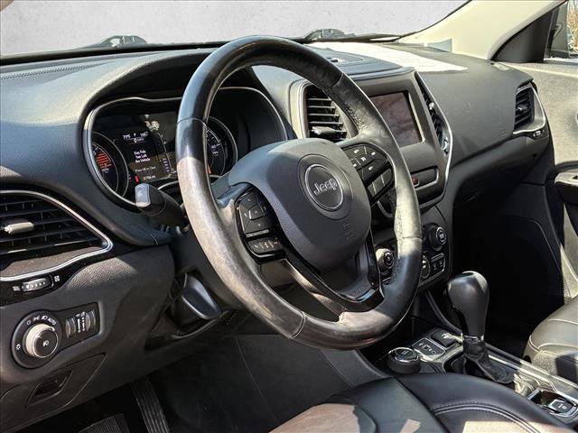 Used 2020 Jeep Cherokee Latitude Plus image 12