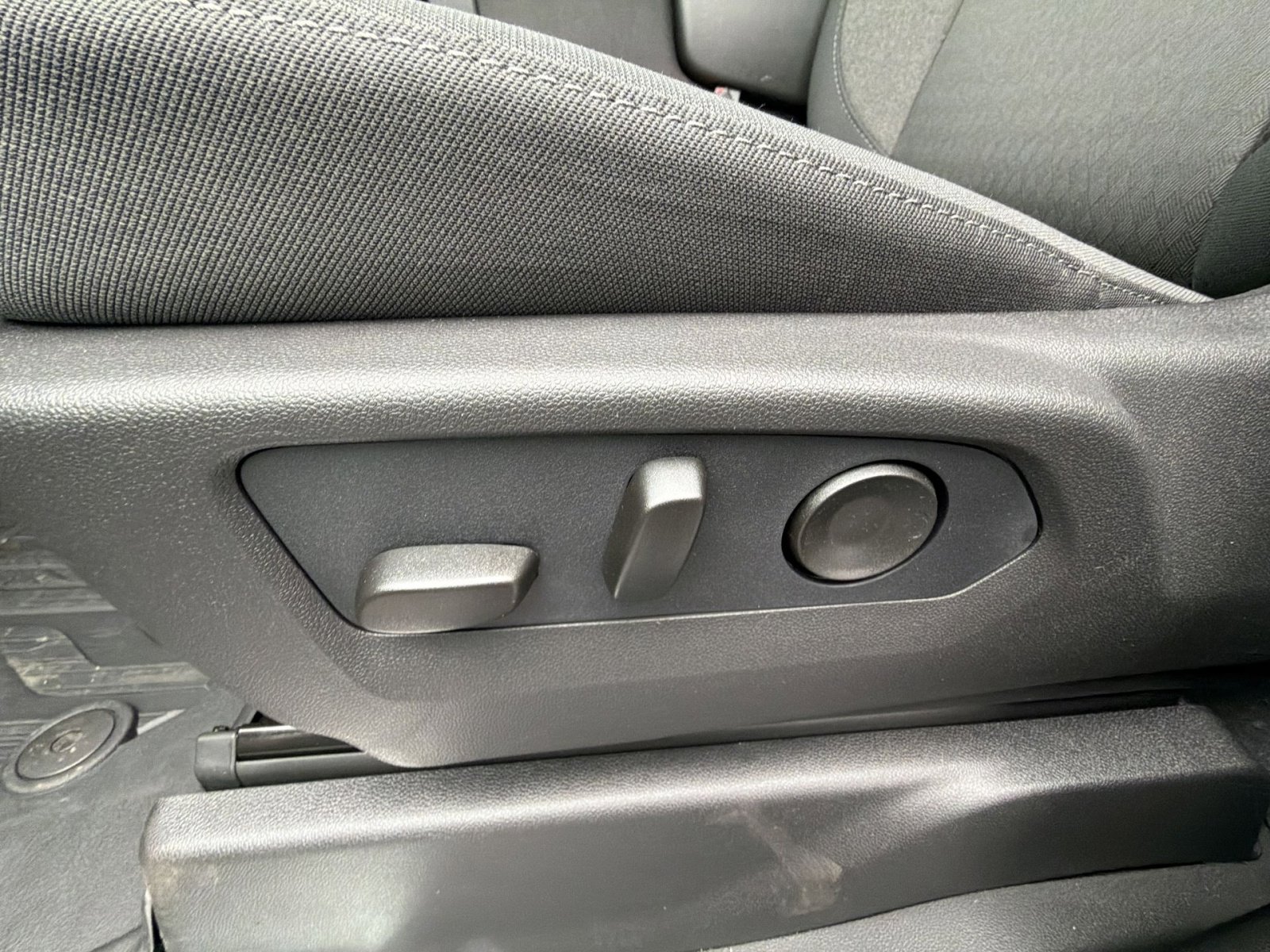 New 2026 GMC Sierra 1500 Elevation w/ Elevation Select Package AWD/4WD image 14