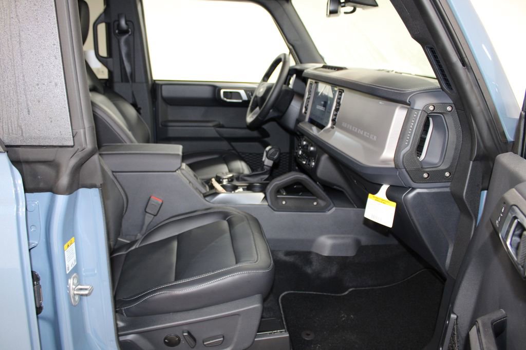 New 2025 Ford Bronco Outer Banks w/ Sasquatch Package image 28