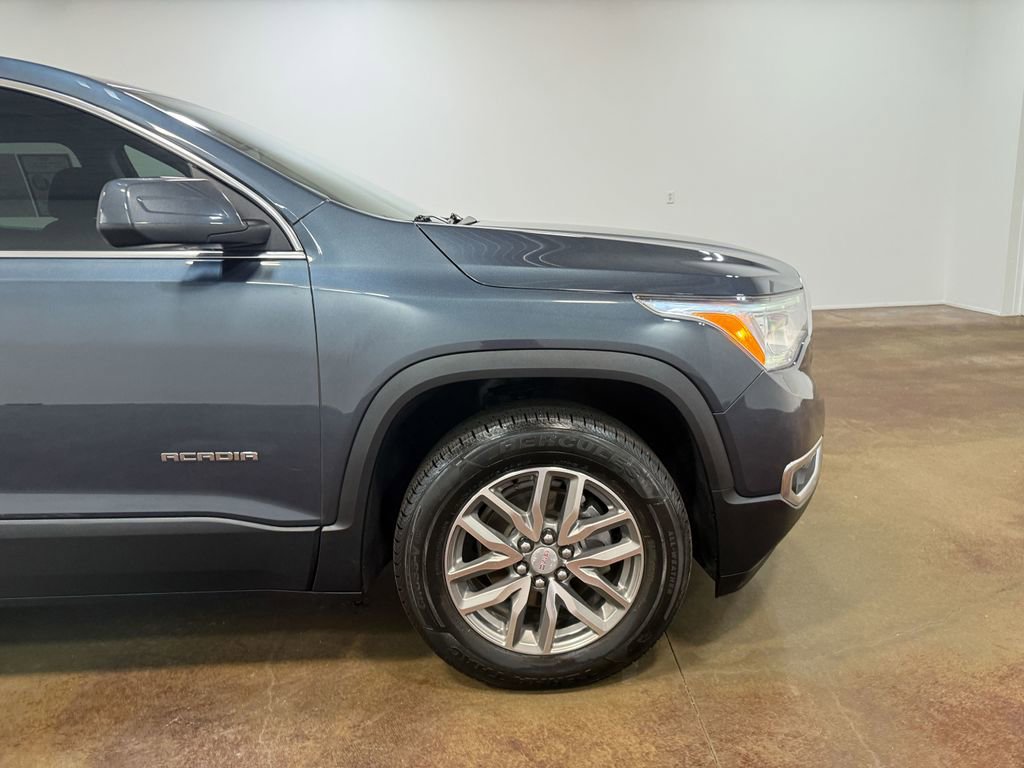 Used 2019 GMC Acadia SLE image 31