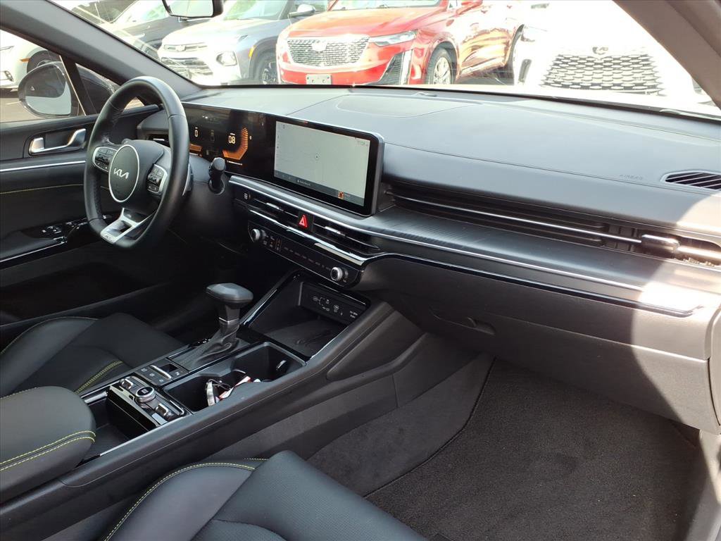 Used 2025 Kia K5 GT image 11