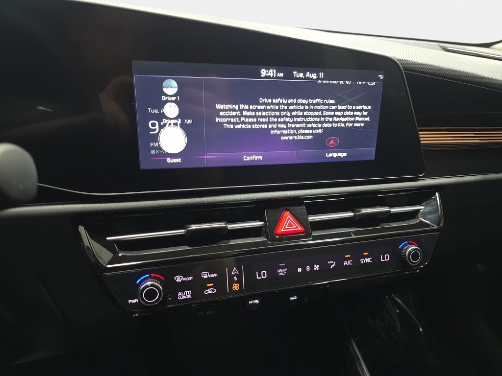 Used 2025 Kia Niro FWD image 19