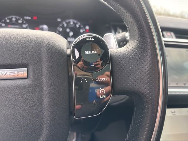 Used 2019 Land Rover Range Rover Velar R-Dynamic SE image 23