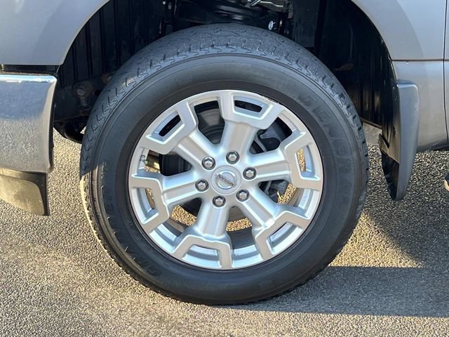 Used 2016 Nissan Titan SV image 12