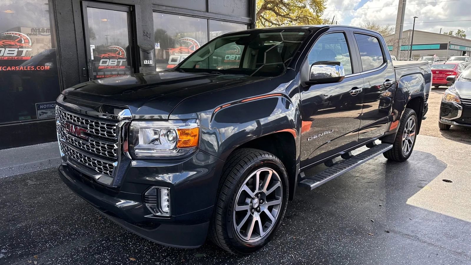 Used 2021 GMC Canyon Denali AWD/4WD image 1