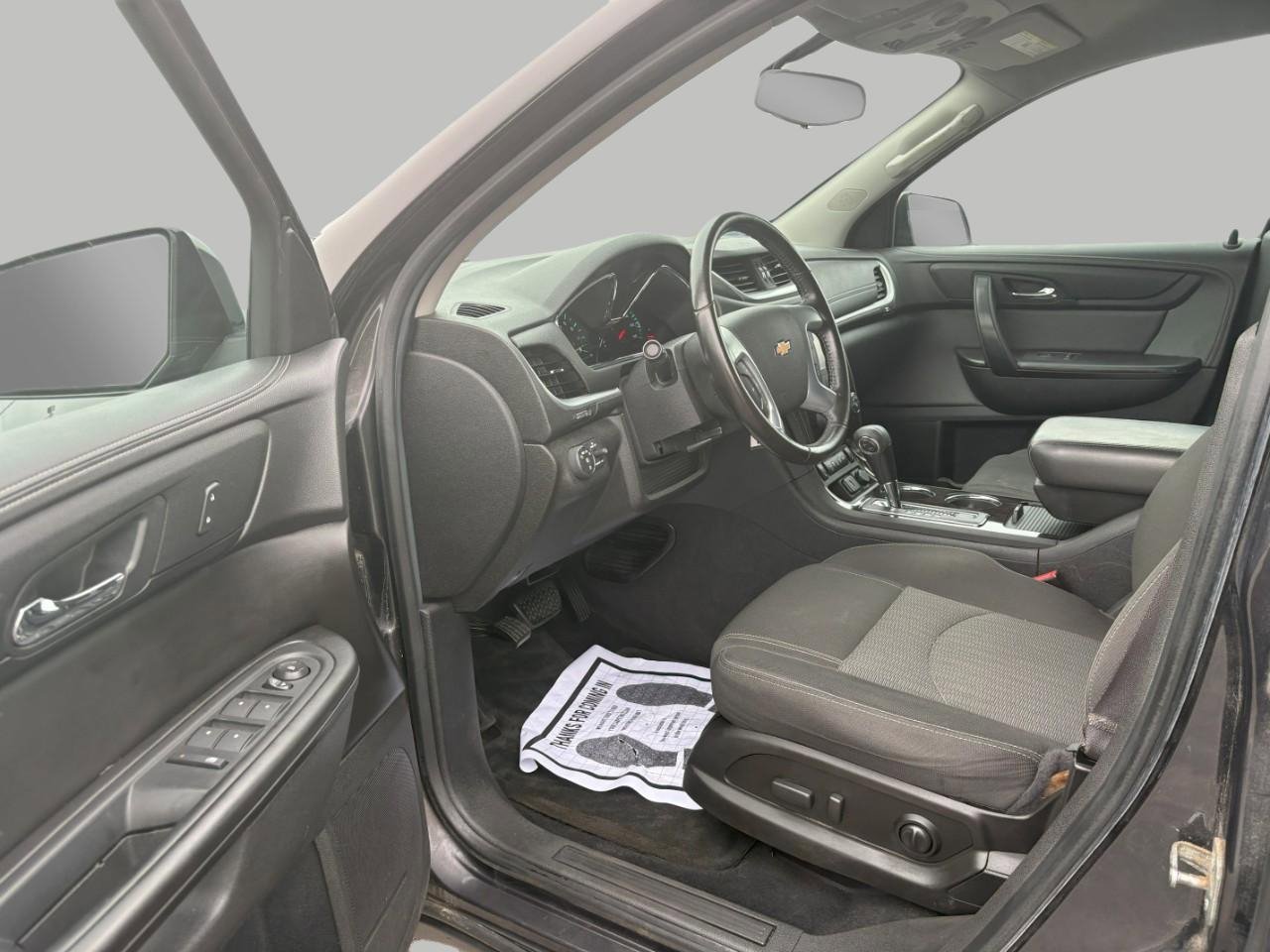 Used 2015 Chevrolet Traverse LT w/ Style and Technology Package AWD/4WD image 10