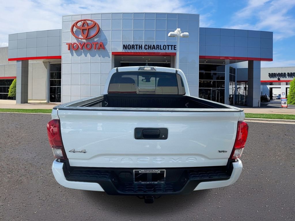 Used 2023 Toyota Tacoma SR5 w/ Technology Package image 9