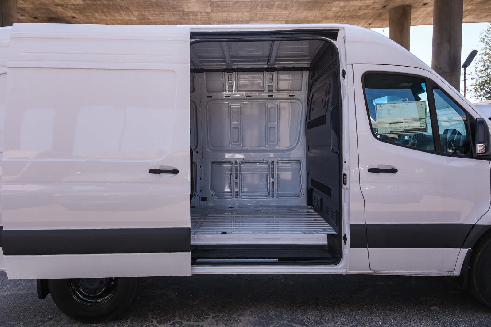 New 2025 Mercedes-Benz Sprinter 2500 image 31