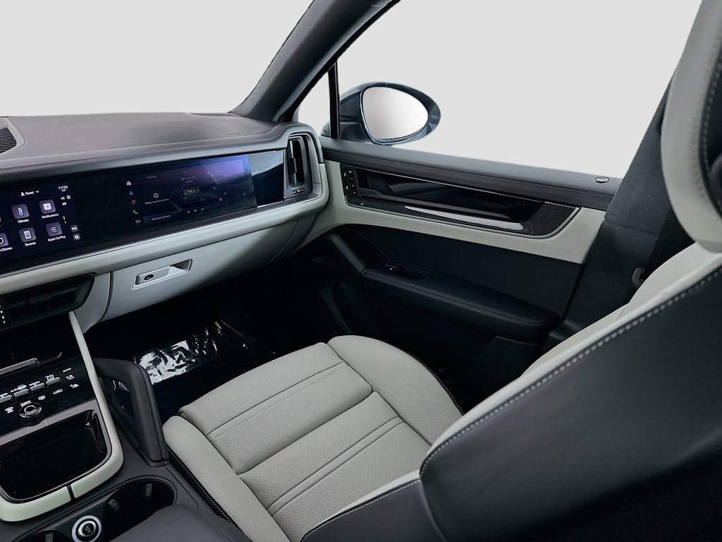 New 2025 Porsche Cayenne S image 26