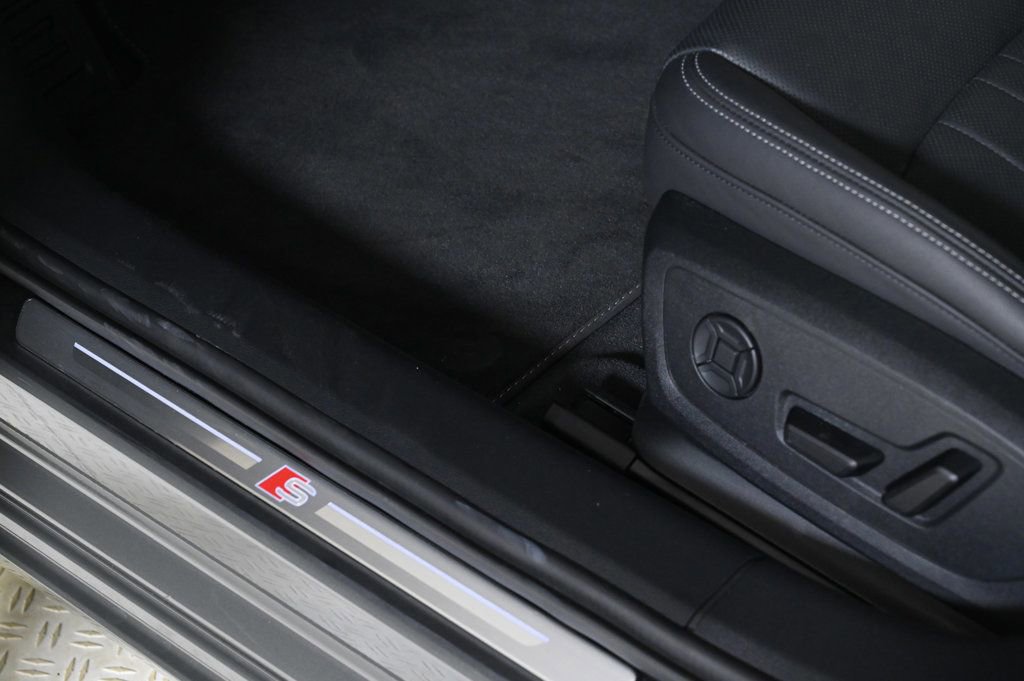 Certified 2025 Audi A6 3.0T Premium w/ Convenience Plus Package image 19