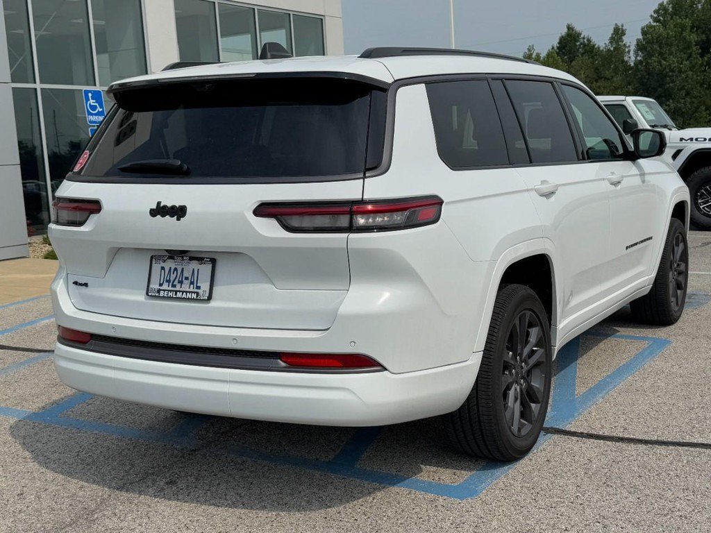 New 2026 Jeep Grand Cherokee L Limited AWD/4WD image 4