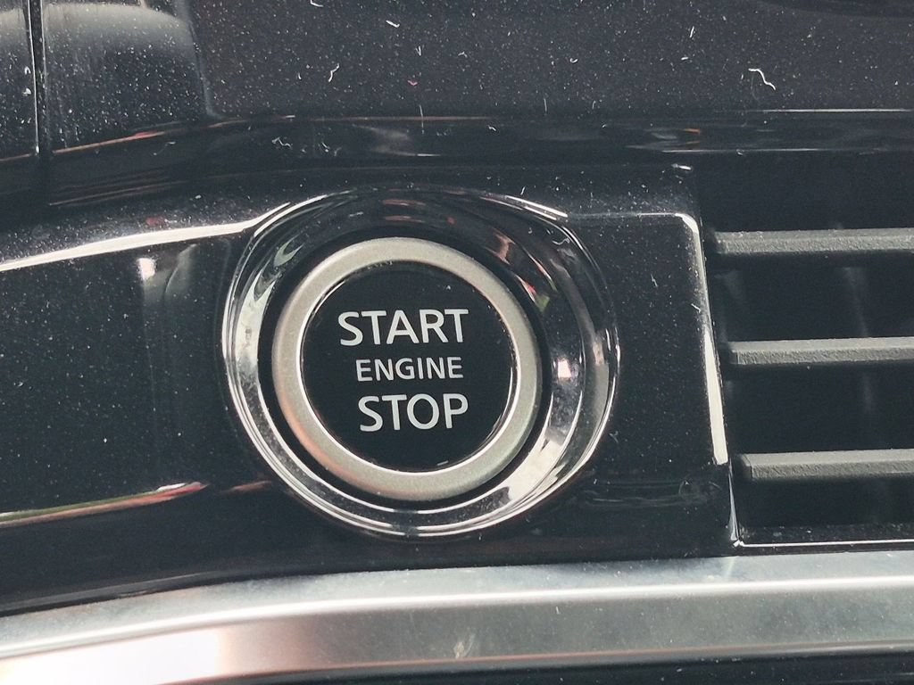 Used 2024 Nissan Pathfinder SV w/ Lighting Package (N92) AWD/4WD image 15