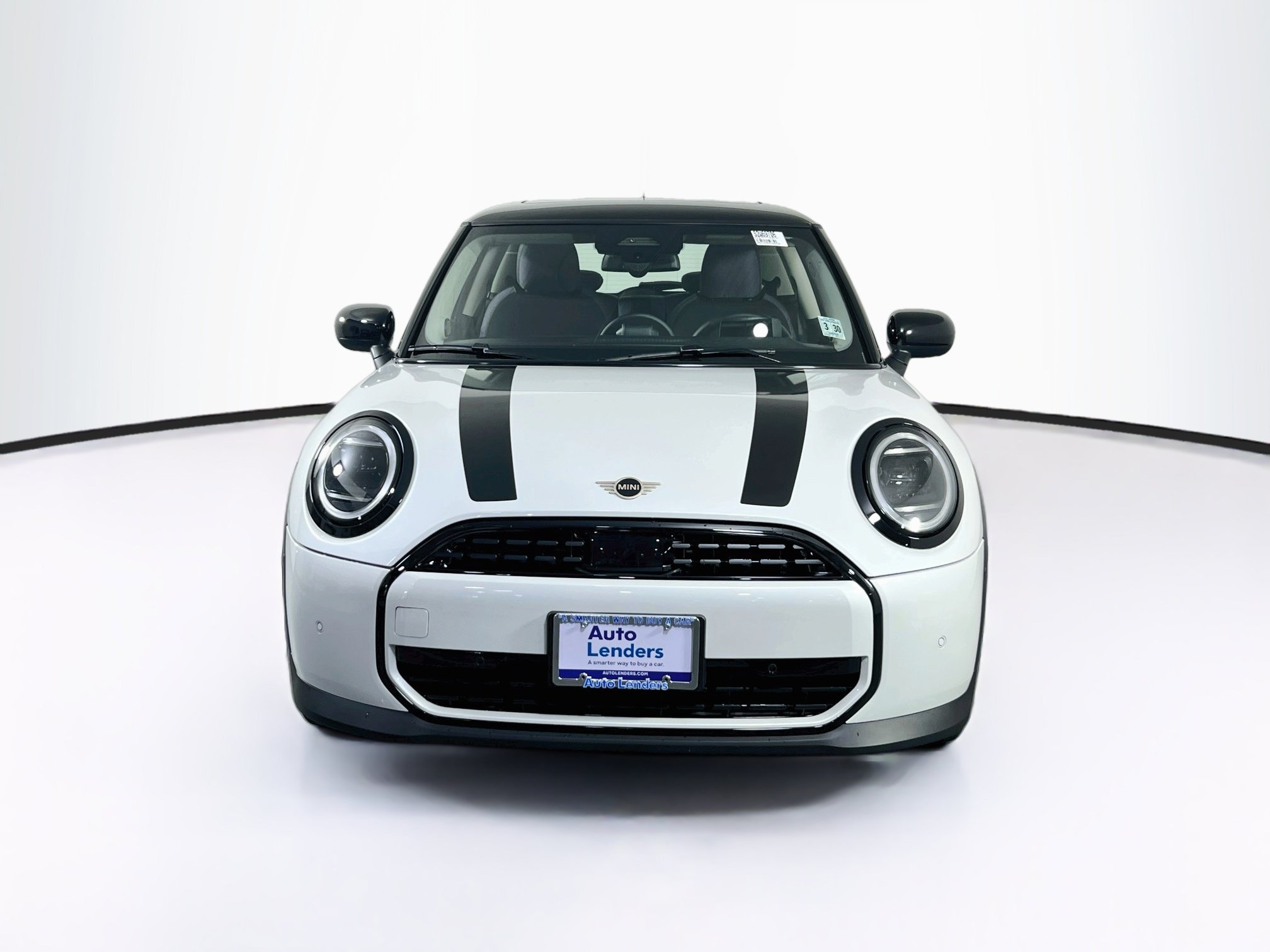 Used 2025 MINI Cooper 2-Door Hardtop FWD image 2