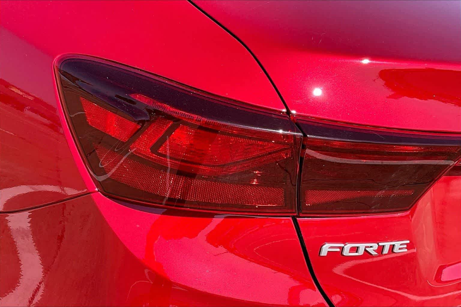 Certified 2023 Kia Forte LXS w/ LXS Technology Package FWD image 29