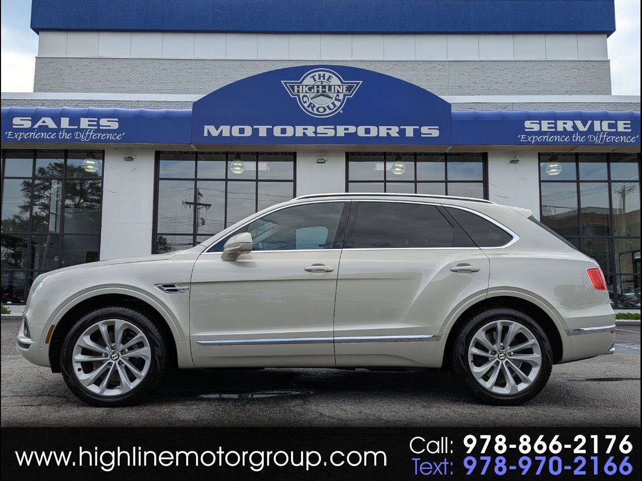 Used 2020 Bentley Bentayga AWD/4WD image 1