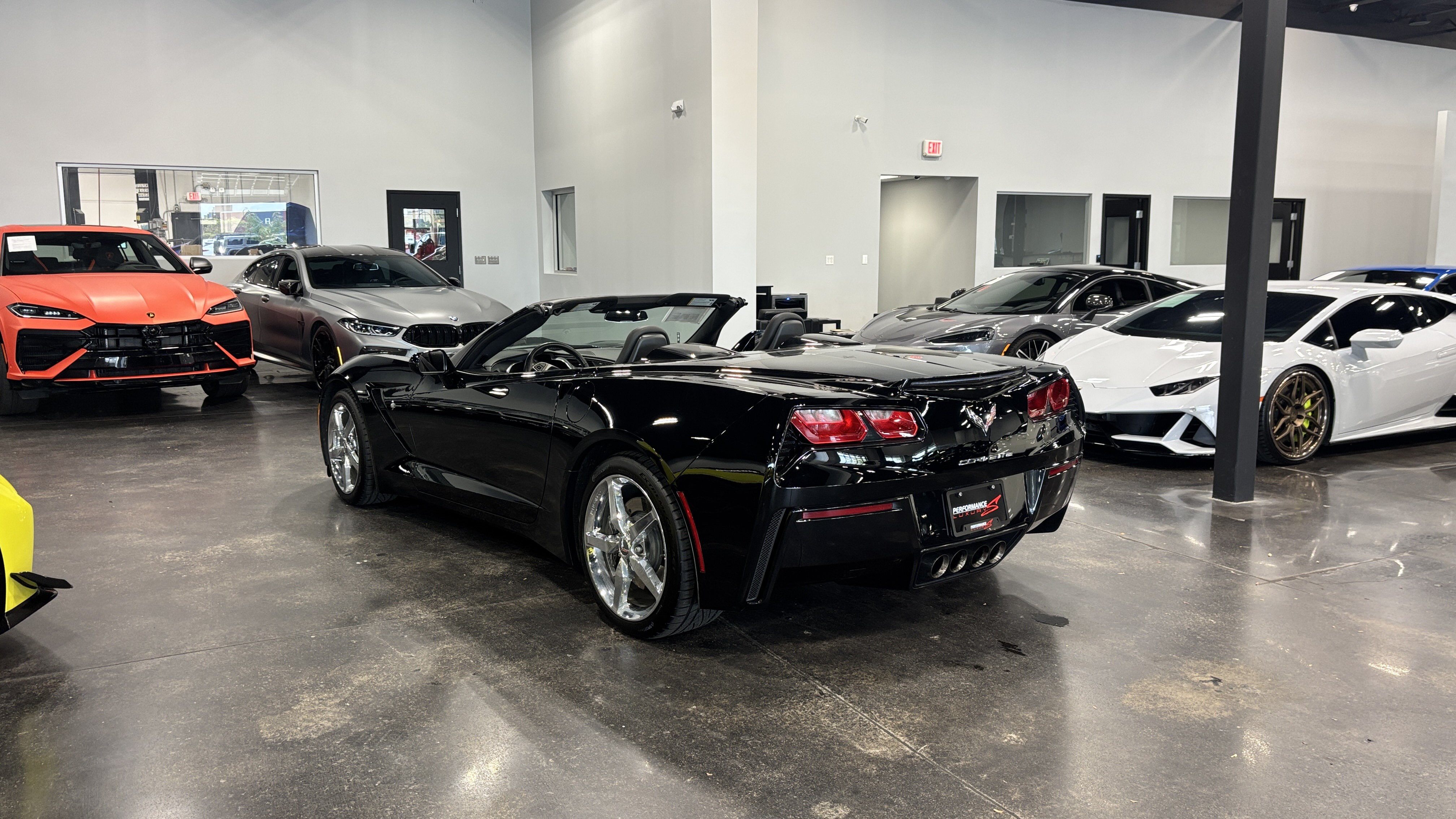 Used 2014 Chevrolet Corvette Stingray Convertible w/ 2LT Preferred Equipment Group RWD image 5