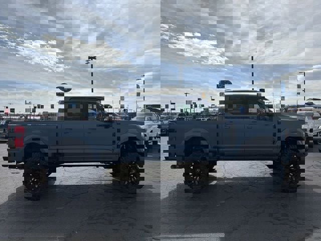 New 2026 Ford F250 Lariat w/ Black Appearance Package image 55