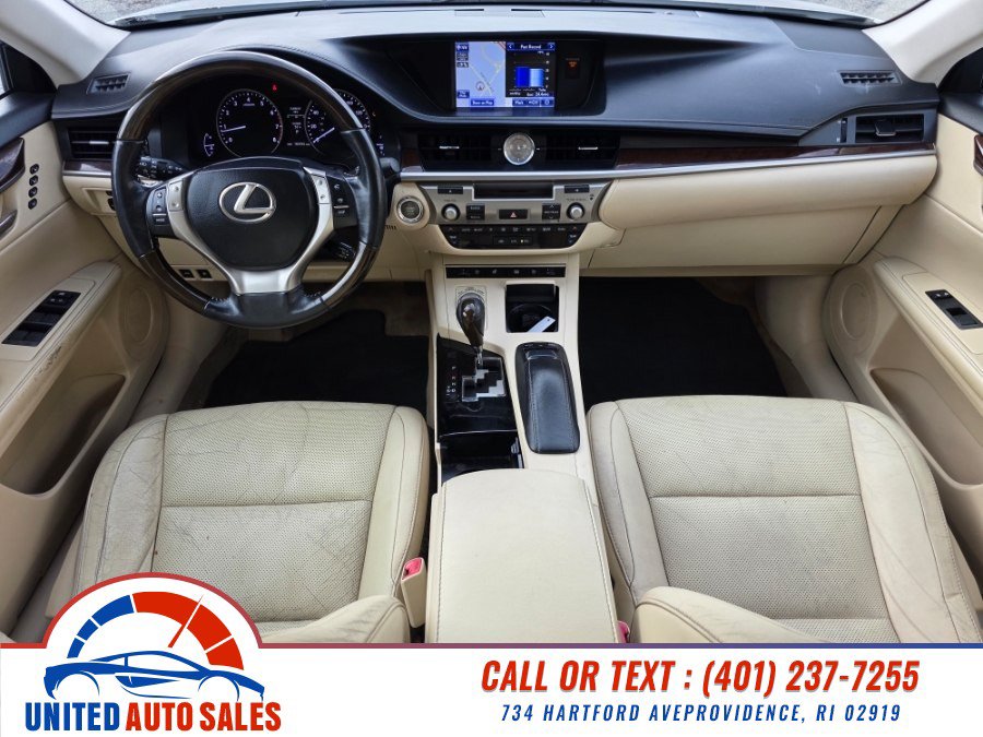 Used 2014 Lexus ES 350 w/ Luxury Package FWD image 13