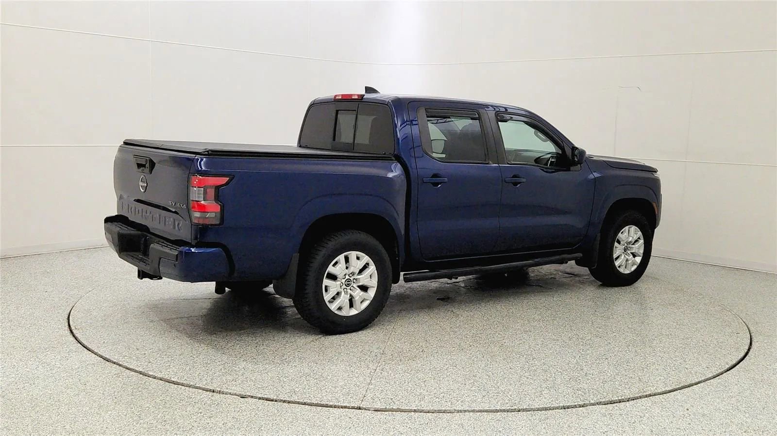 Used 2022 Nissan Frontier SV image 7