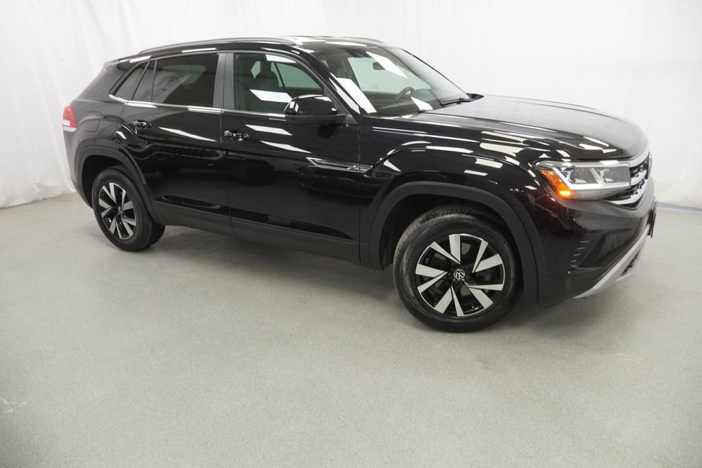 Used 2022 Volkswagen Atlas Cross Sport SE image 9