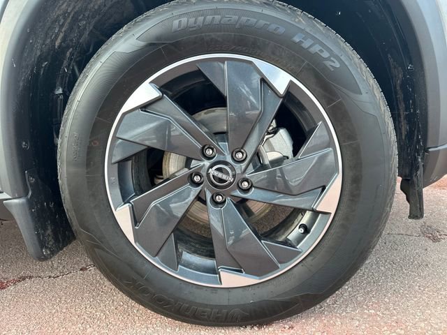 Used 2026 Nissan Rogue SV w/ Cold Weather Package image 30