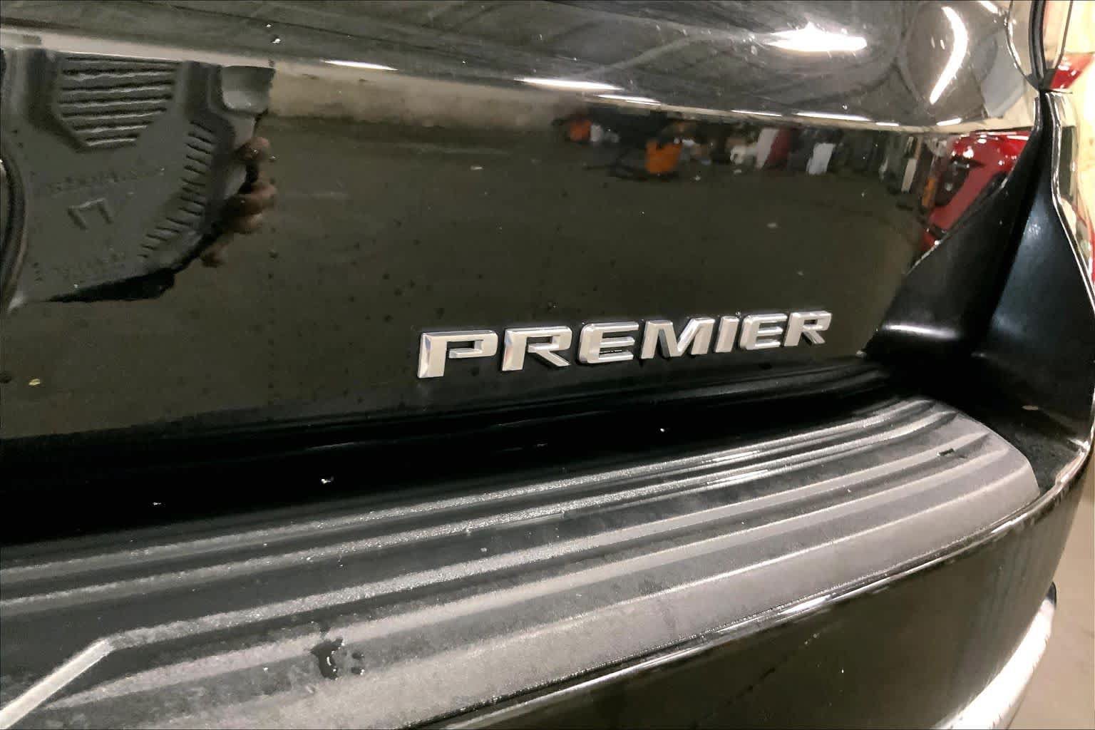 Used 2023 Chevrolet Suburban Premier w/ Max Trailering Package AWD/4WD image 10