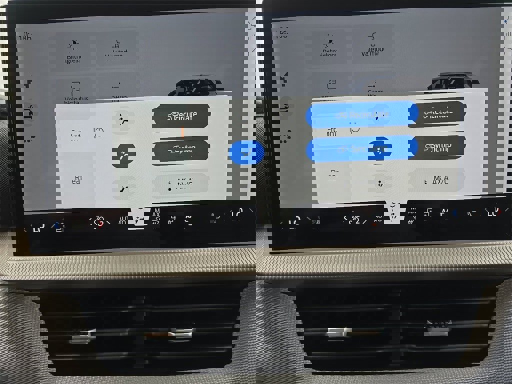 New 2025 Ford Explorer Active w/ Active Comfort Package image 25