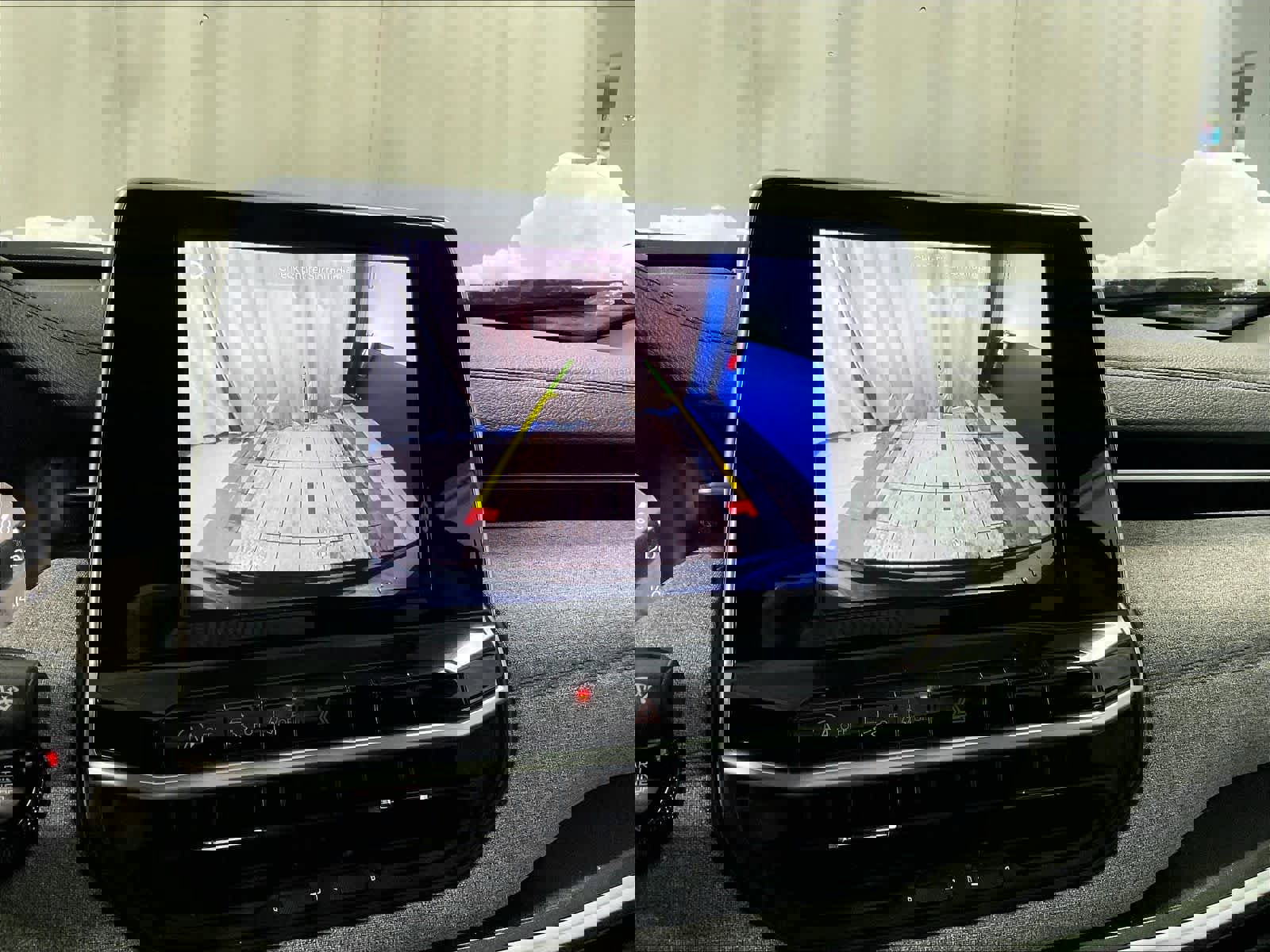 Used 2022 Jeep Compass Latitude w/ Mopar Graphics Package image 19