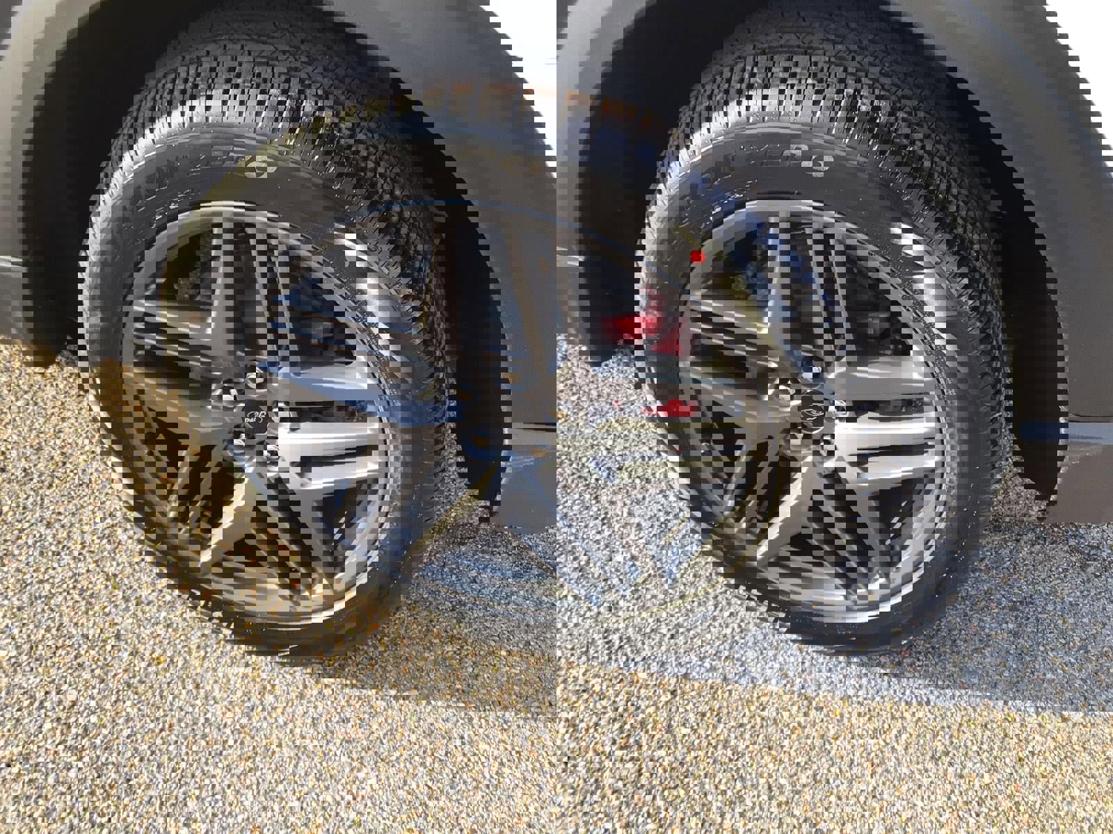 New 2026 Ford Explorer ST-Line w/ ST-Line Street Pack image 13